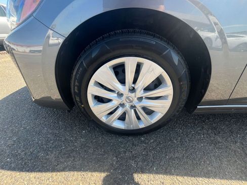 Used 2025 Nissan Sentra S FWD image 28