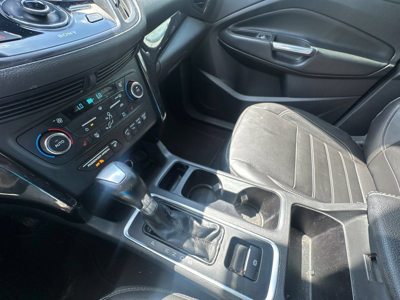 Used 2017 Ford Escape Titanium w/ Equipment Group 301A FWD image 22
