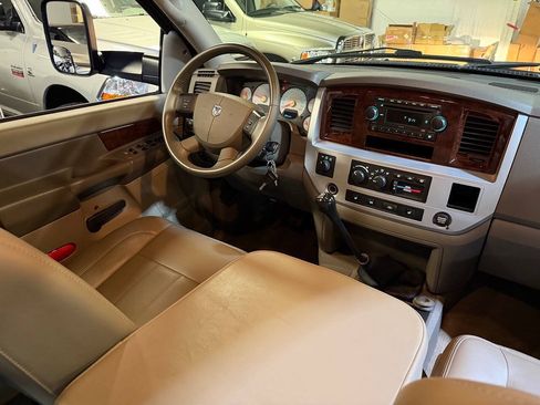 Used 2008 Dodge Ram 3500 Truck Laramie w/ Trailer Tow Group AWD/4WD image 34