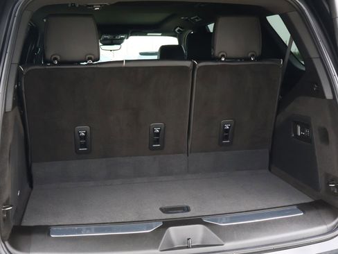 Used 2024 Cadillac Escalade Sport RWD image 29