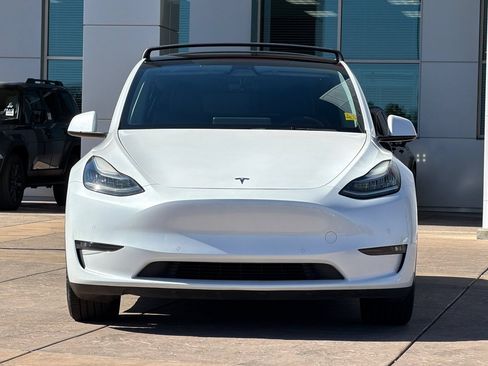 Used 2021 Tesla Model Y Long Range AWD/4WD image 10