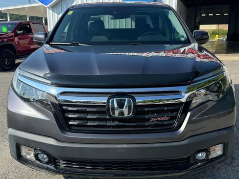 Used 2020 Honda Ridgeline Sport image 2