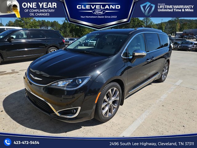 Used 2017 Chrysler Pacifica Limited FWD 360° Tour