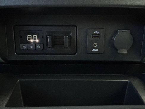 Used 2016 Nissan Titan PRO-4X AWD/4WD image 23