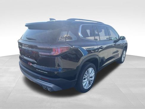 Used 2026 GMC Acadia Elevation w/ Elevation Premium Package FWD image 11