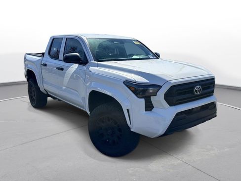Certified 2024 Toyota Tacoma SR image 4