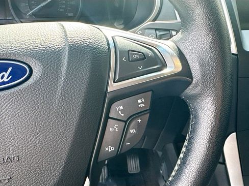 Used 2019 Ford Edge SEL w/ Equipment Group 201A FWD image 9