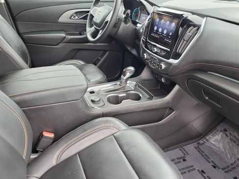 Certified 2021 Chevrolet Traverse LT image 19