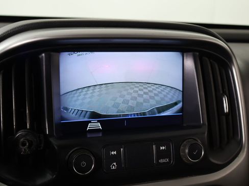 Used 2022 Chevrolet Colorado LT w/ Fleet Safety Package image 6