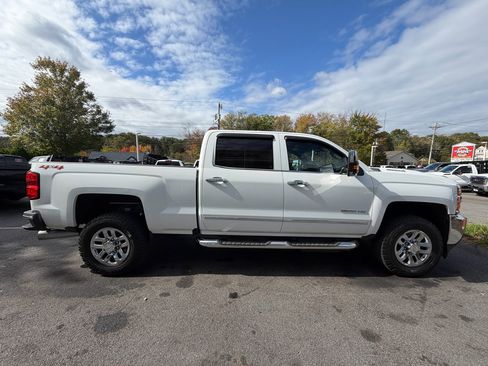 Used 2019 Chevrolet Silverado 2500 LTZ w/ Duramax Plus Package image 6