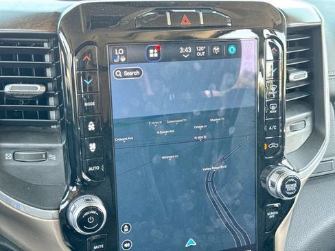 Used 2022 RAM 1500 Laramie w/ Laramie Southwest Edition RWD image 19