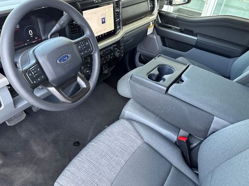 New 2026 Ford F250 4x4 Crew Cab Super Duty image 8