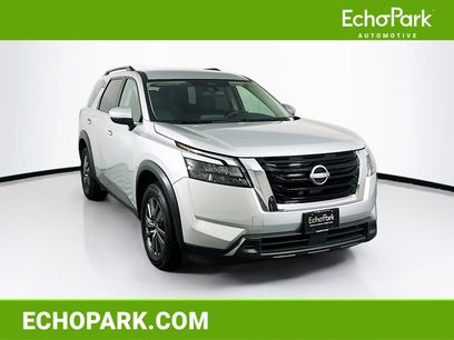 Used 2025 Nissan Pathfinder SV