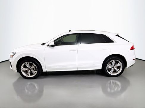 Used 2023 Audi Q8 Premium w/ Convenience Package image 4