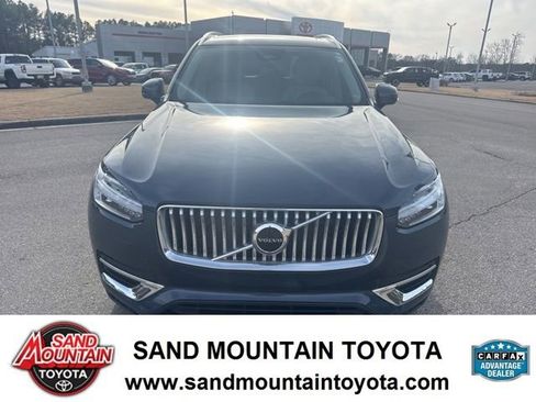 Used 2024 Volvo XC90 B6 Core w/ Protection Package Premier image 8