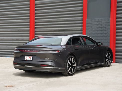Used 2023 Lucid Air Touring AWD/4WD image 12