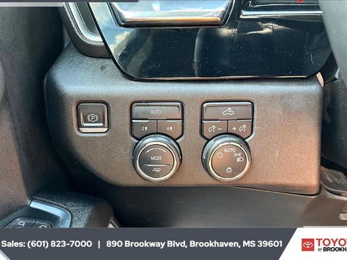 Used 2023 Chevrolet Silverado 1500 LT AWD/4WD image 22