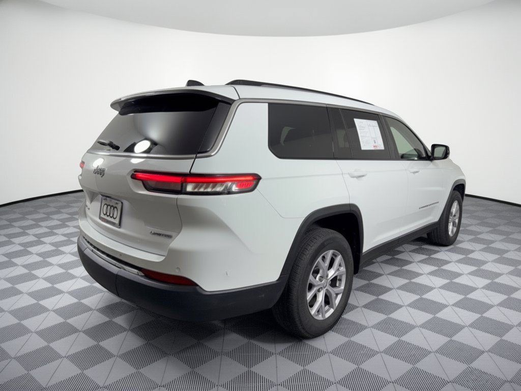 Used 2022 Jeep Grand Cherokee L Limited AWD/4WD image 9