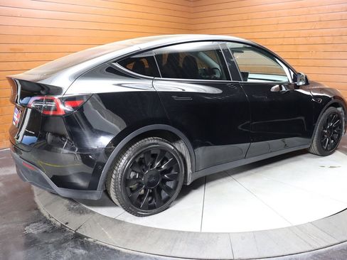Used 2023 Tesla Model Y Long Range image 35