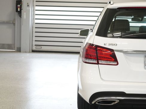 Used 2015 Mercedes-Benz E 350 4MATIC Wagon image 9