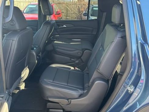 New 2026 Chevrolet Traverse LT w/ Driver Confidence Package AWD/4WD image 21