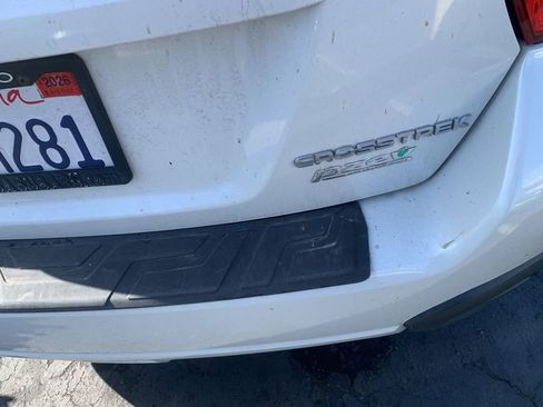 Used 2017 Subaru Crosstrek 2.0i Premium image 7