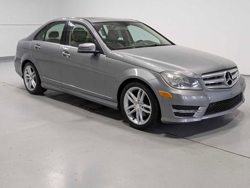 Used 2012 Mercedes-Benz C 300 Sport image 6