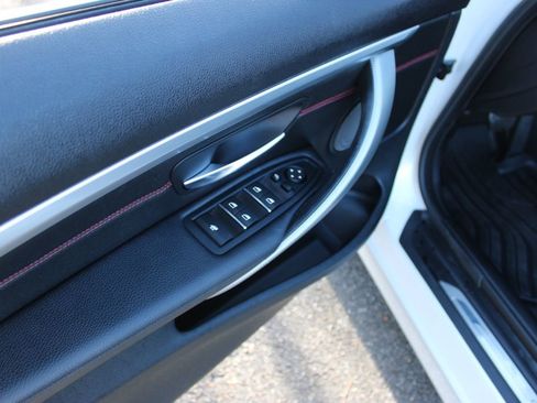 Used 2019 BMW 430i xDrive Convertible w/ Executive Package image 32