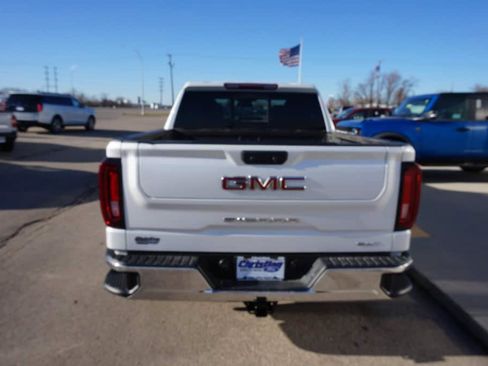 Used 2023 GMC Sierra 1500 SLT w/ SLT Convenience Package AWD/4WD image 4