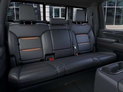 New 2026 GMC Sierra 2500 AT4 w/ AT4 Premium Plus Package AWD/4WD image 17