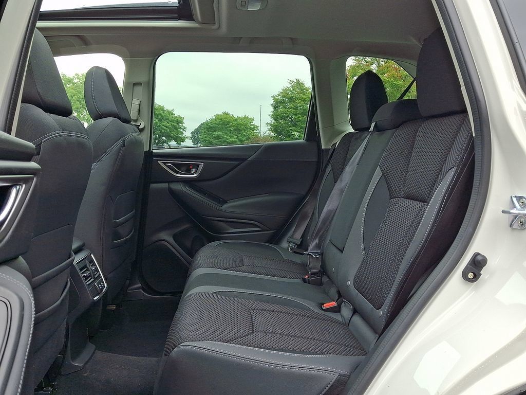 Used 2023 Subaru Forester Premium AWD/4WD image 12