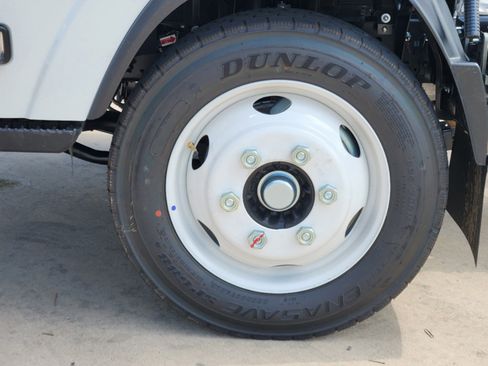 New 2025 Chevrolet Low Cab Forward 5500XG image 11