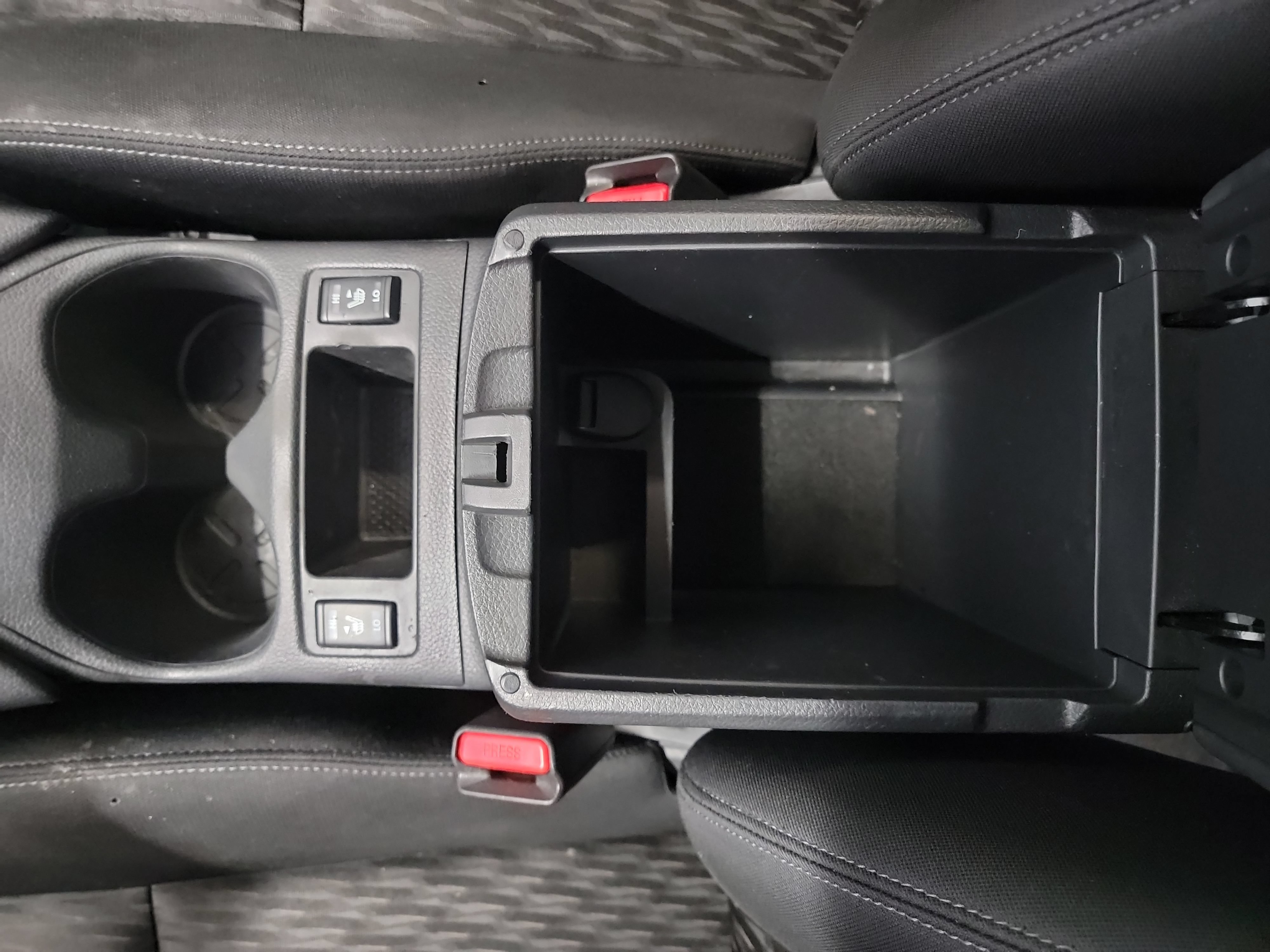 Used 2017 Nissan Rogue SV AWD/4WD image 28