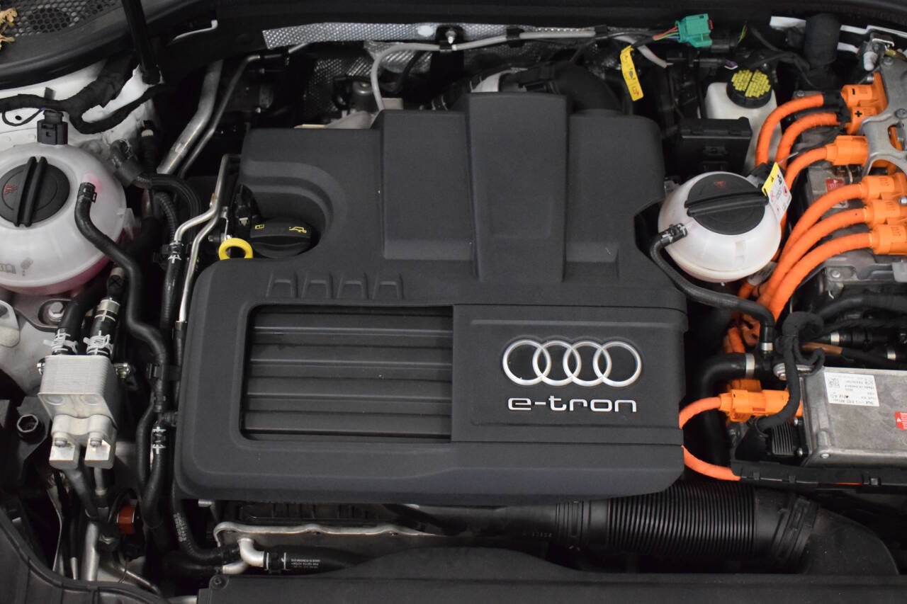 Used 2017 Audi A3 e-tron Premium FWD image 61
