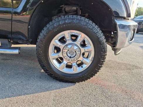 Used 2016 Ford F250 Lariat w/ Lariat Ultimate Package AWD/4WD image 17