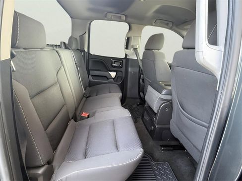 Used 2018 Chevrolet Silverado 1500 LT image 16