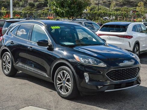 Used 2020 Ford Escape SEL image 3