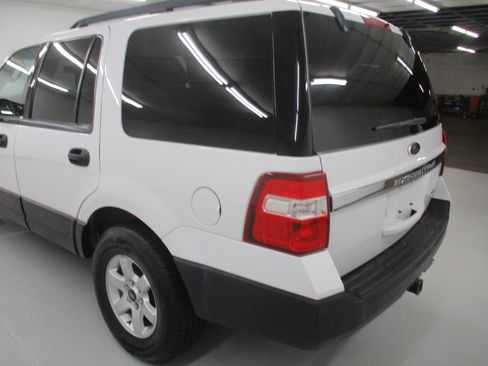 Used 2016 Ford Expedition XL AWD/4WD image 3
