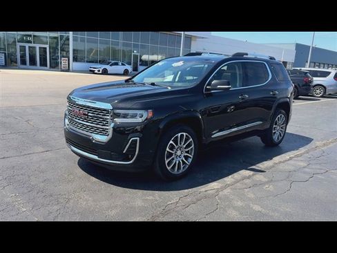 Used 2023 GMC Acadia Denali w/ Denali Technology Package AWD/4WD image 4