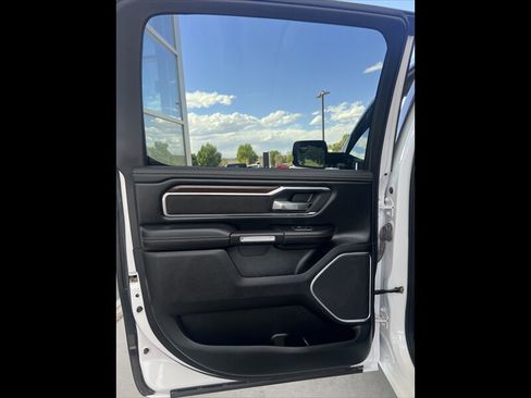 Used 2021 RAM 1500 Laramie AWD/4WD image 15