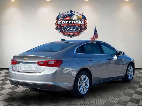 Used 2024 Chevrolet Malibu LT FWD image 4