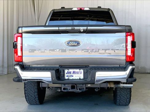 Used 2023 Ford F250 Lariat w/ Chrome Package image 4
