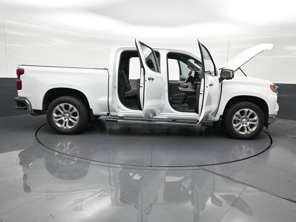 Used 2025 Chevrolet Silverado 1500 LTZ w/ Technology Package RWD image 32