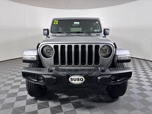 Used 2021 Jeep Wrangler Unlimited Sahara image 2