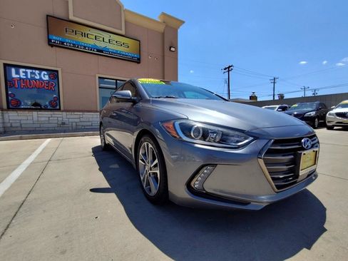 Used 2018 Hyundai Elantra Limited w/ Limited Ultimate Package 02 FWD image 2