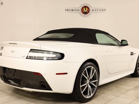 Used 2016 Aston Martin V8 Vantage GT image 31