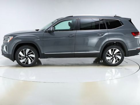 New 2026 Volkswagen Atlas SEL image 2