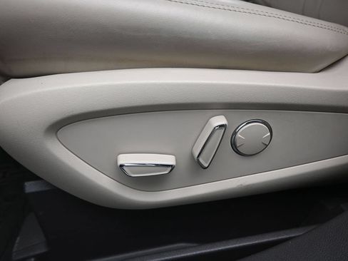 Used 2020 Lincoln Nautilus Reserve AWD/4WD image 10