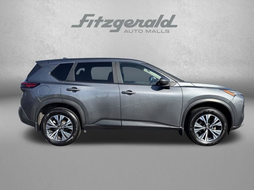 Used 2023 Nissan Rogue SV AWD/4WD image 10