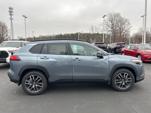 New 2026 Toyota Corolla Cross XLE image 4